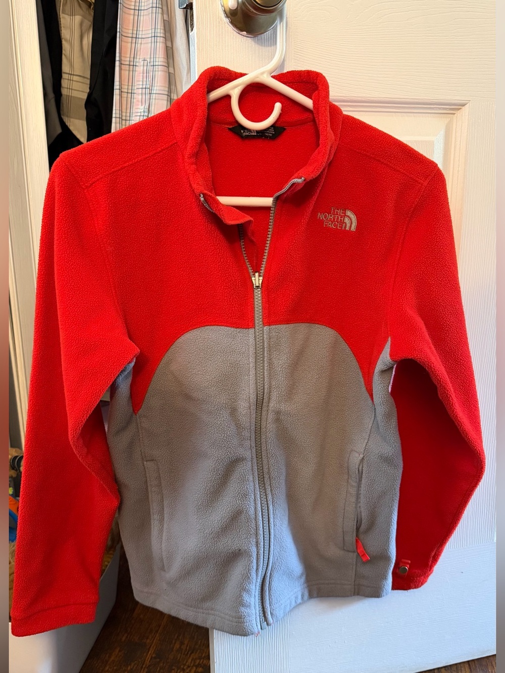 Boy’s North Face Red & Gray Full-Zip Fleece Jacket, Size Lg (14/16), VEUC